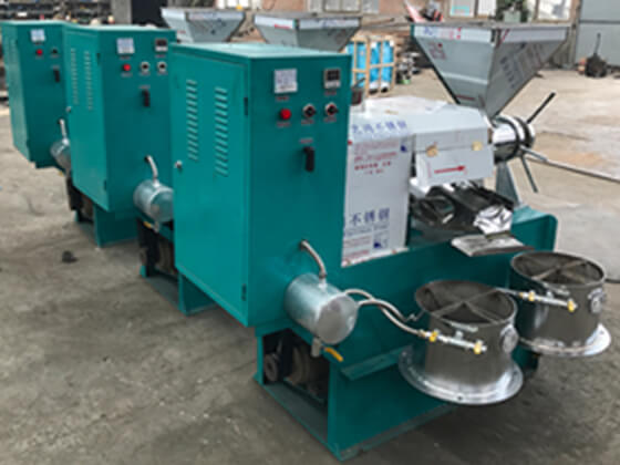 ぬか油圧搾機